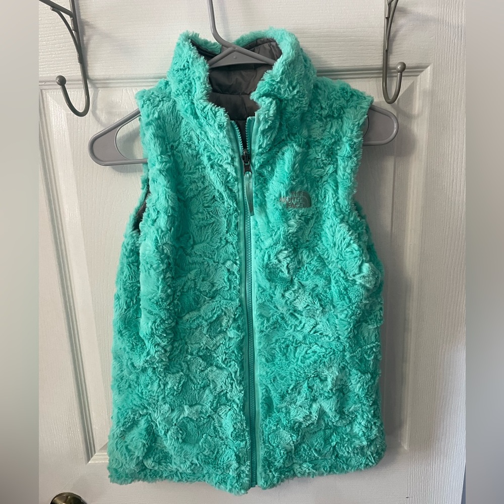 Girls’ North Face Reversible Vest